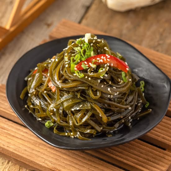 凉拌海带丝 Seaweed With House Soy Sauce